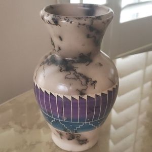 Authentic Navajo Horsehair Vase nwot